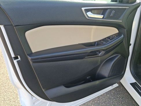 Used 2024 Ford Edge SEL w/ Convenience Package image 14