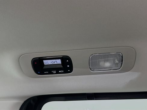 New 2026 Honda Odyssey Touring image 32