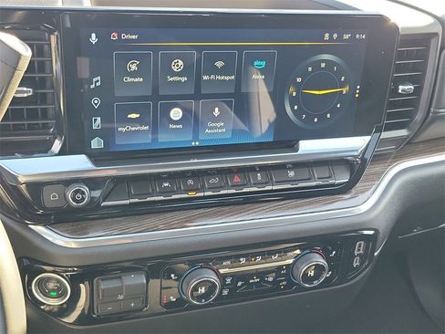 Used 2025 Chevrolet Silverado 1500 LT image 8