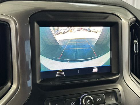Used 2020 Chevrolet Silverado 2500 Custom w/ Custom Convenience Package RWD image 23