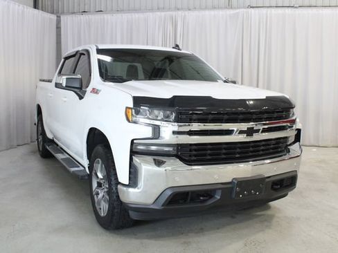 Used 2022 Chevrolet Silverado 1500 LT AWD/4WD image 36