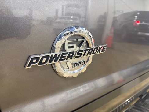 Used 2013 Ford F250 Lariat w/ Lariat Ultimate Pkg AWD/4WD image 19