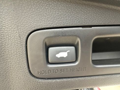 Used 2020 Honda CR-V Touring image 43