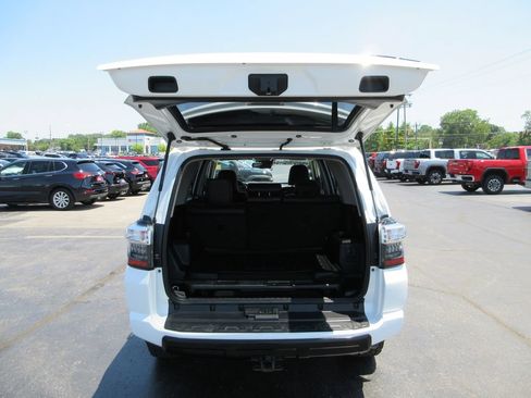 Used 2020 Toyota 4Runner TRD Pro AWD/4WD image 8