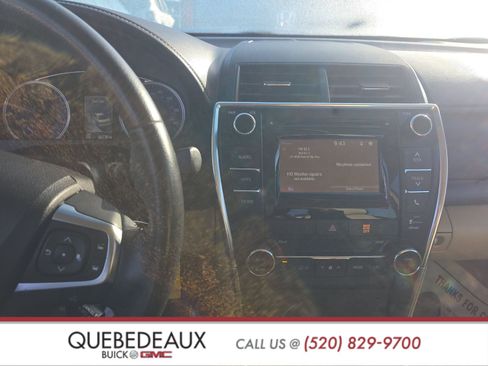 Used 2015 Toyota Camry XLE image 11