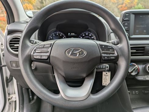 Used 2021 Hyundai Kona SE w/ Cargo Package image 10
