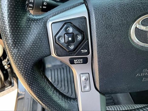 Used 2016 Toyota 4Runner SR5 RWD image 19