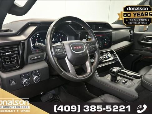 Used 2024 GMC Sierra 1500 AT4 w/ Technology Package AWD/4WD image 8