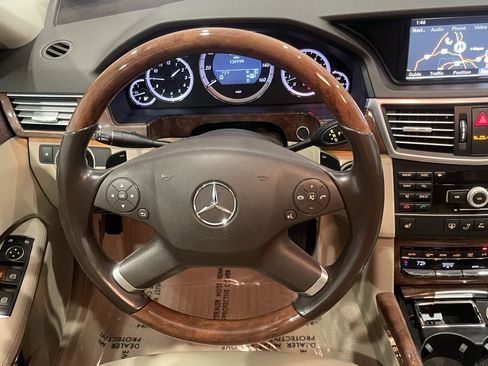 Used 2011 Mercedes-Benz E 350 4MATIC Sedan image 19