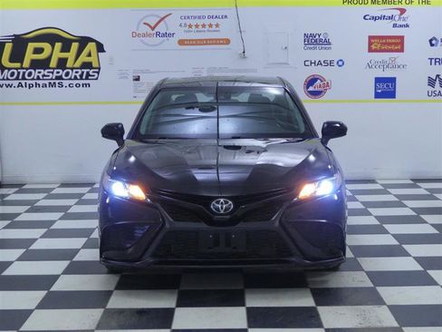 Used 2021 Toyota Camry SE AWD/4WD image 2