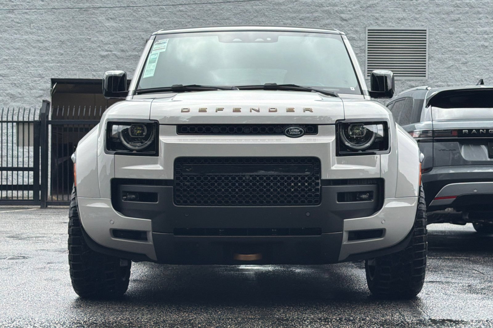New 2026 Land Rover Defender 110 OCTA AWD/4WD image 47