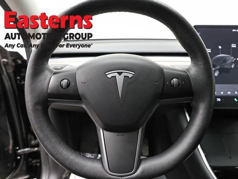 Used 2021 Tesla Model Y Long Range image 10