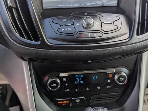 Used 2016 Ford Escape SE w/ Equipment Group 201A image 11