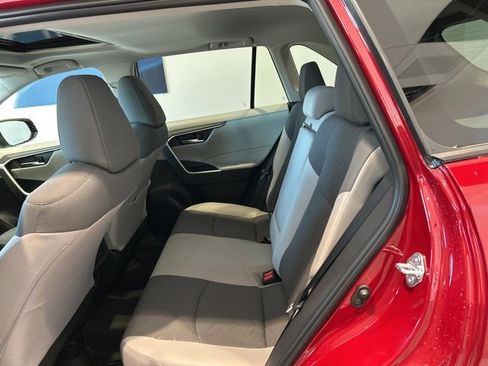 Used 2025 Toyota RAV4 XLE w/ Convenience Package image 17