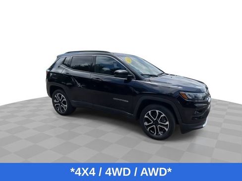Used 2023 Jeep Compass Limited AWD/4WD image 2