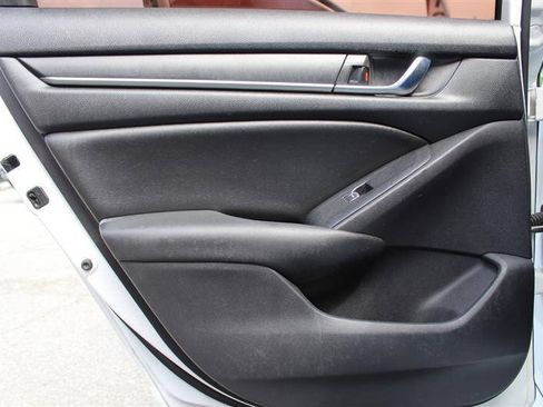 Used 2019 Honda Accord Sport image 19