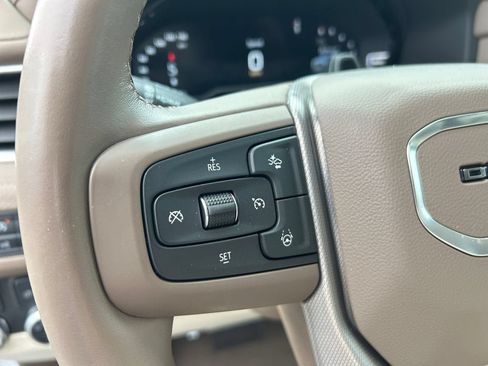 Used 2024 GMC Yukon XL Denali w/ Advanced Technology Package AWD/4WD image 15