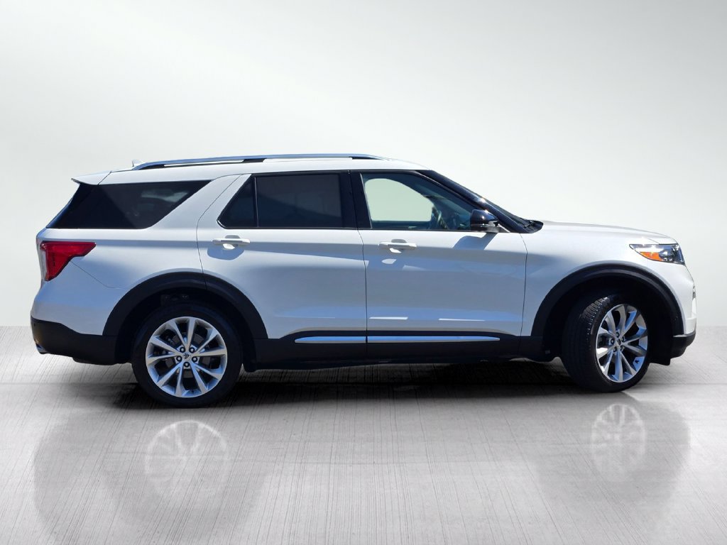 Used 2021 Ford Explorer Platinum w/ Equipment Group 601A AWD/4WD image 3