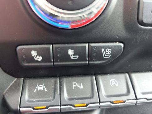 Used 2019 GMC Sierra 1500 Denali w/ Denali Ultimate Package AWD/4WD image 19