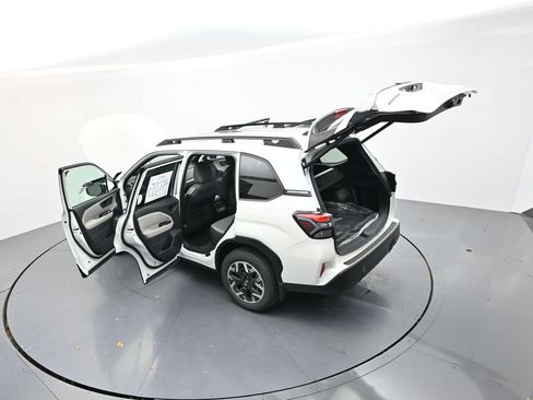 Used 2026 Subaru Forester Premium w/ Base/Premium Package AWD/4WD image 44