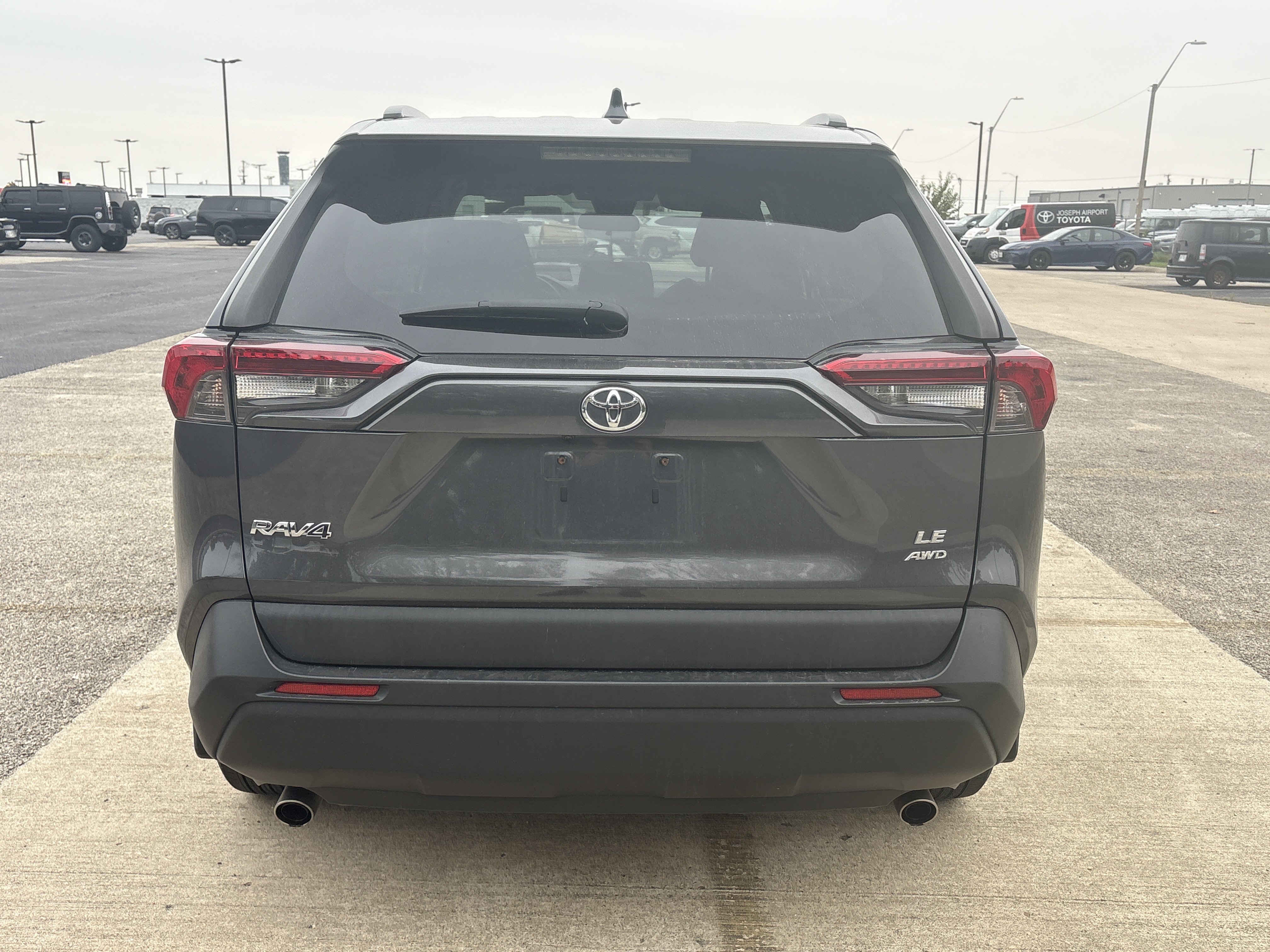 Used 2019 Toyota RAV4 LE w/ All Weather Liner Package AWD/4WD image 4