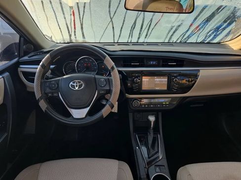 Used 2015 Toyota Corolla LE FWD image 6