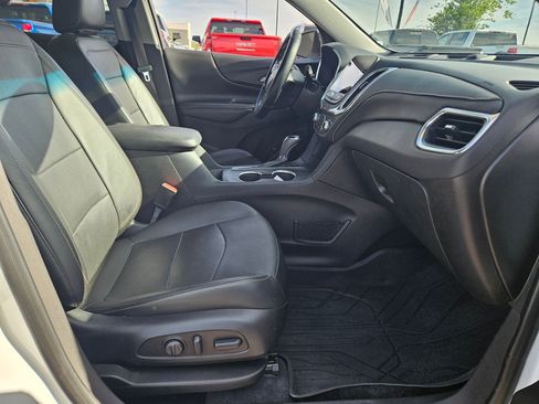 Used 2019 Chevrolet Equinox Premier w/ Premier True North Edition AWD/4WD image 25