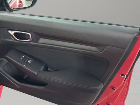 Used 2025 Honda Civic Sport image 18