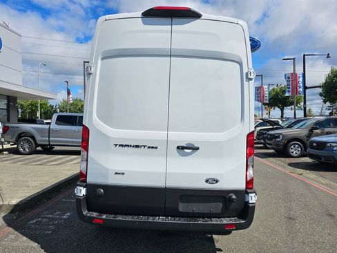 New 2026 Ford Transit 250 148 High Roof AWD image 4