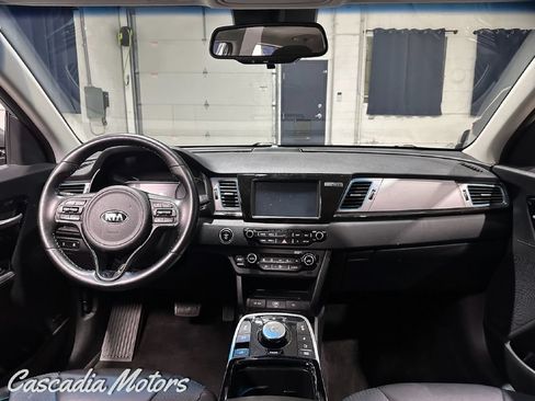 Used 2019 Kia Niro EX Premium w/ Cold Weather Package 1.0 FWD image 20