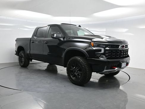 New 2026 Chevrolet Silverado 1500 ZR2 w/ LPO, Dark Essentials Package AWD/4WD image 33