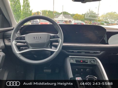 Certified 2025 Audi Q5 Premium Plus w/ Premium Plus image 32