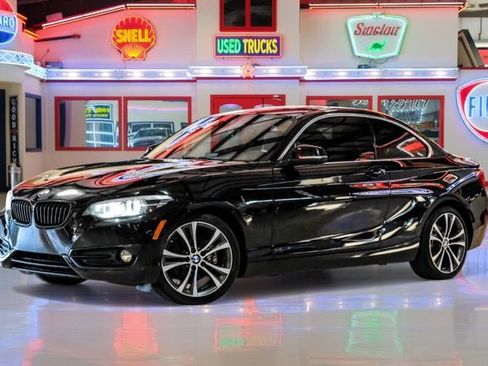 Used 2019 BMW 230i xDrive Coupe w/ Convenience Package image 2