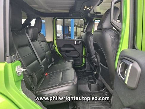 Used 2018 Jeep Wrangler Unlimited Sahara w/ Dual Top Group image 21