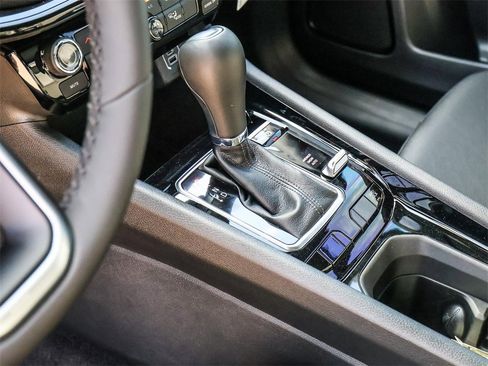 New 2026 Jeep Compass Latitude image 25