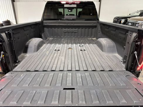 Used 2025 GMC Sierra 2500 AT4X AWD/4WD image 10