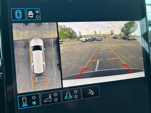 New 2026 GMC Yukon XL Elevation image 25