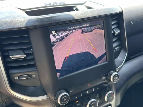 Used 2019 RAM 1500 Big Horn AWD/4WD image 30
