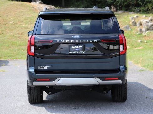 Certified 2025 Ford Expedition Platinum w/ Driver's Package image 3