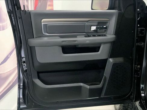 Used 2018 RAM 1500 Big Horn image 24