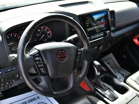 Used 2023 Nissan Frontier PRO-4X w/ Pro-4X Premium Package AWD/4WD image 14