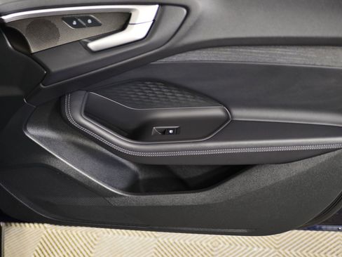 New 2025 Audi A5 2.0T Prestige image 10