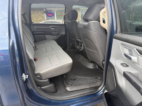 Used 2020 RAM 1500 Big Horn AWD/4WD image 12