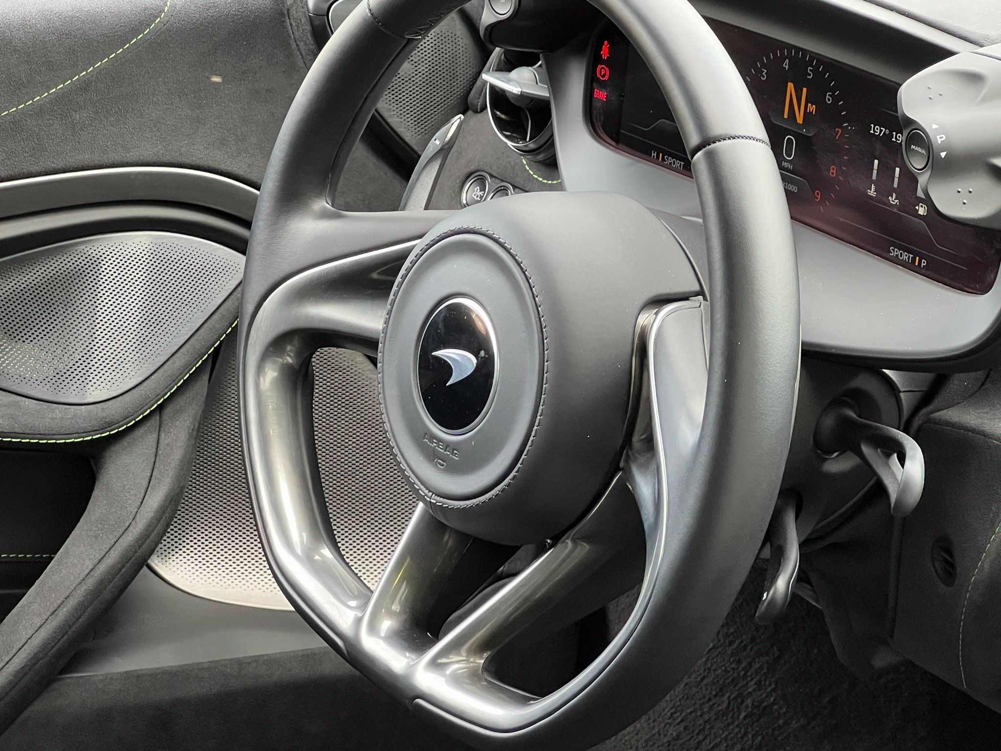 Used 2024 McLaren 750S RWD image 44