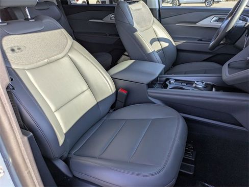 New 2025 Ford Explorer Active w/ Active Comfort Package image 39