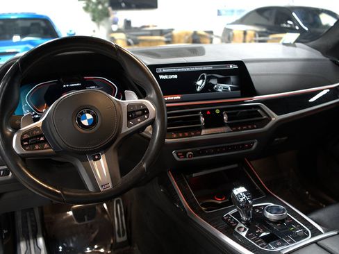 Used 2022 BMW X7 M50i AWD/4WD image 28