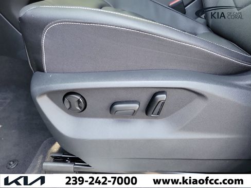 Used 2026 Volkswagen Atlas SE FWD image 22