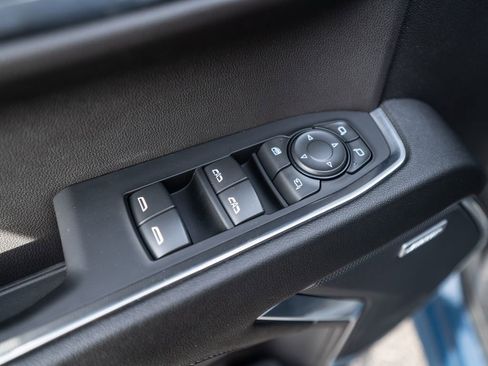 Used 2024 GMC Sierra 1500 SLT image 27