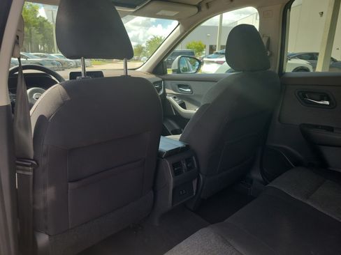 Certified 2022 Nissan Rogue SV AWD/4WD image 18