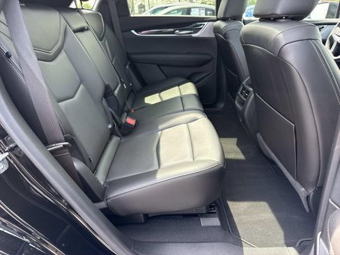 Used 2025 Cadillac XT5 Premium Luxury AWD/4WD image 26